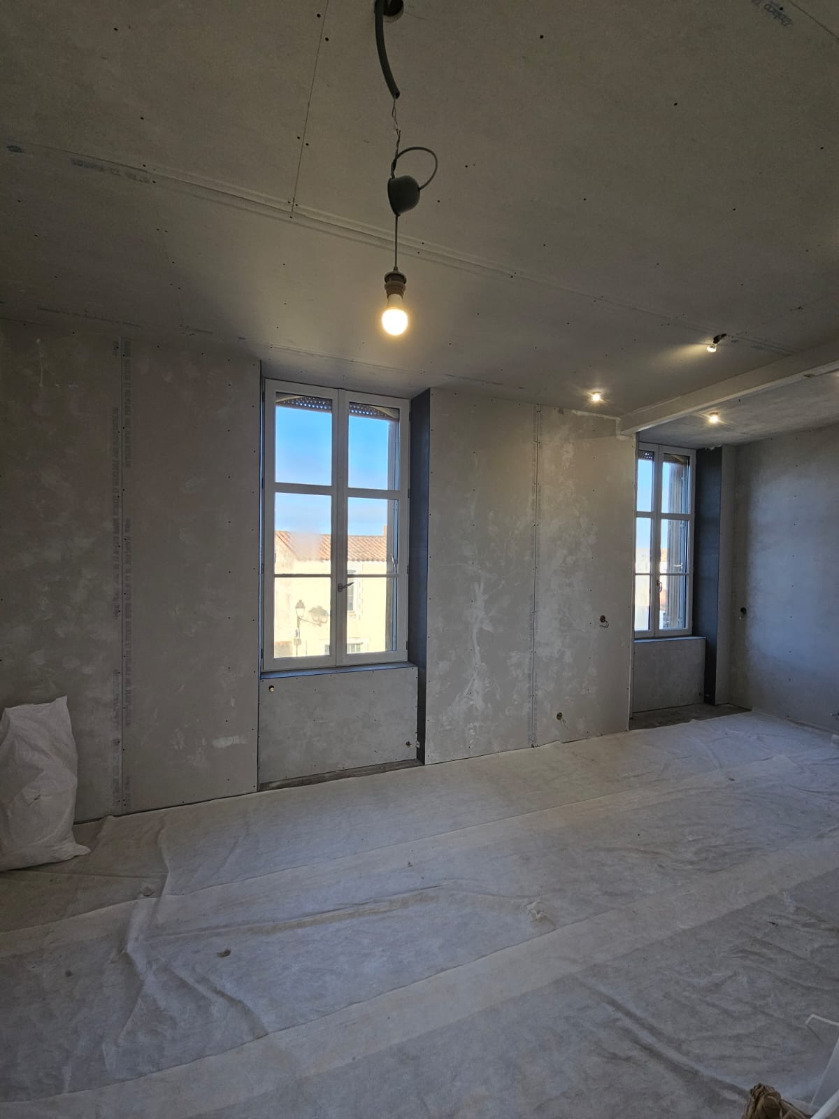 Plaquiste Vendée réalisant un chantier de rénovation